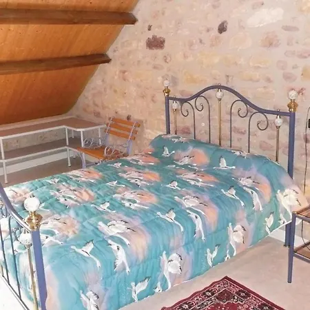Beautiful In Val-de-louvre-et-caude With 3 Bedrooms Hébergement de vacances Saint-Alvère